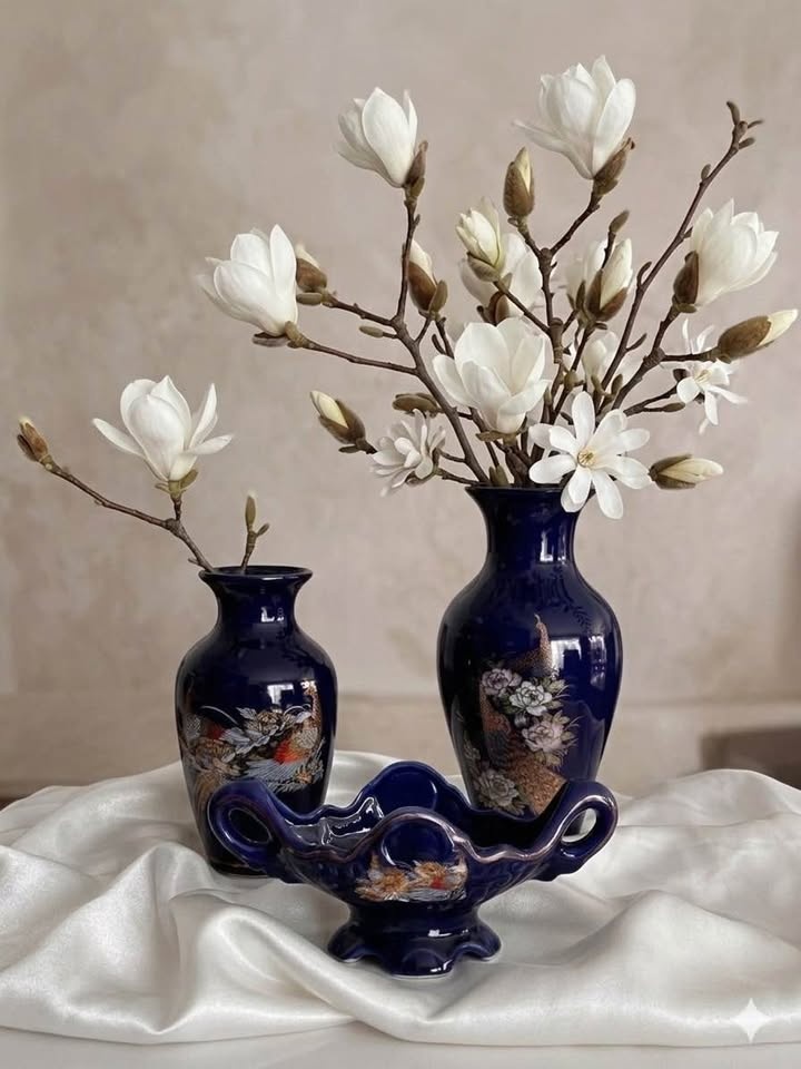 Vintage Japan Cobalt Blue Peacock Vase & Jewelry Dish Set - photo 2