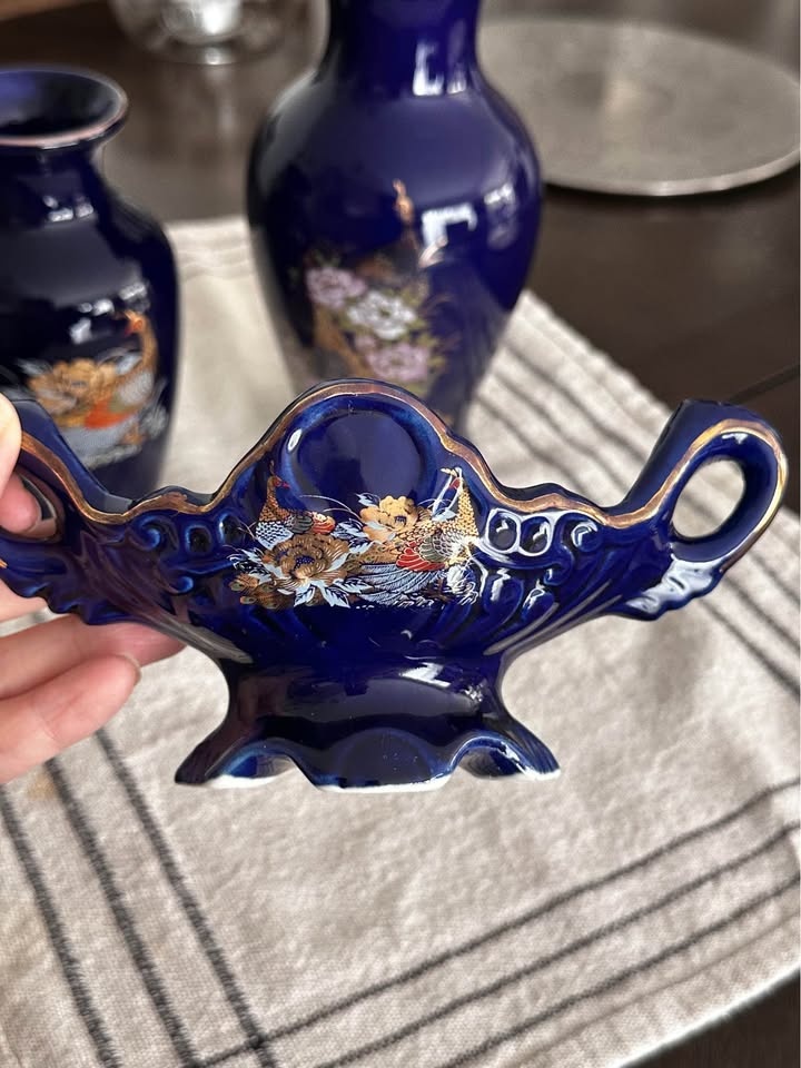 Vintage Japan Cobalt Blue Peacock Vase & Jewelry Dish Set - photo 3