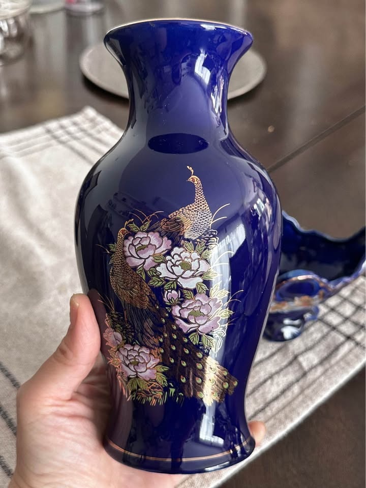 Vintage Japan Cobalt Blue Peacock Vase & Jewelry Dish Set - photo 5