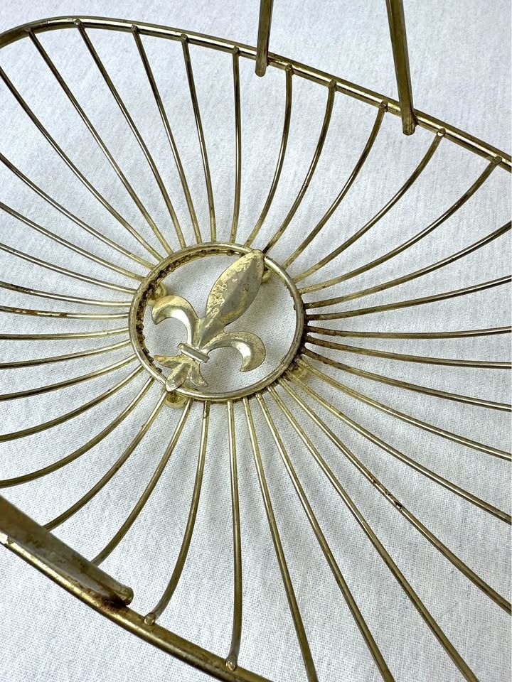 Vintage Fleur De Lis Gold Wire Basket - photo 2