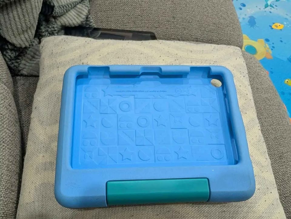 Fire HD 8 (12th Gen) Tablet with Kid-Proof Case - photo 4
