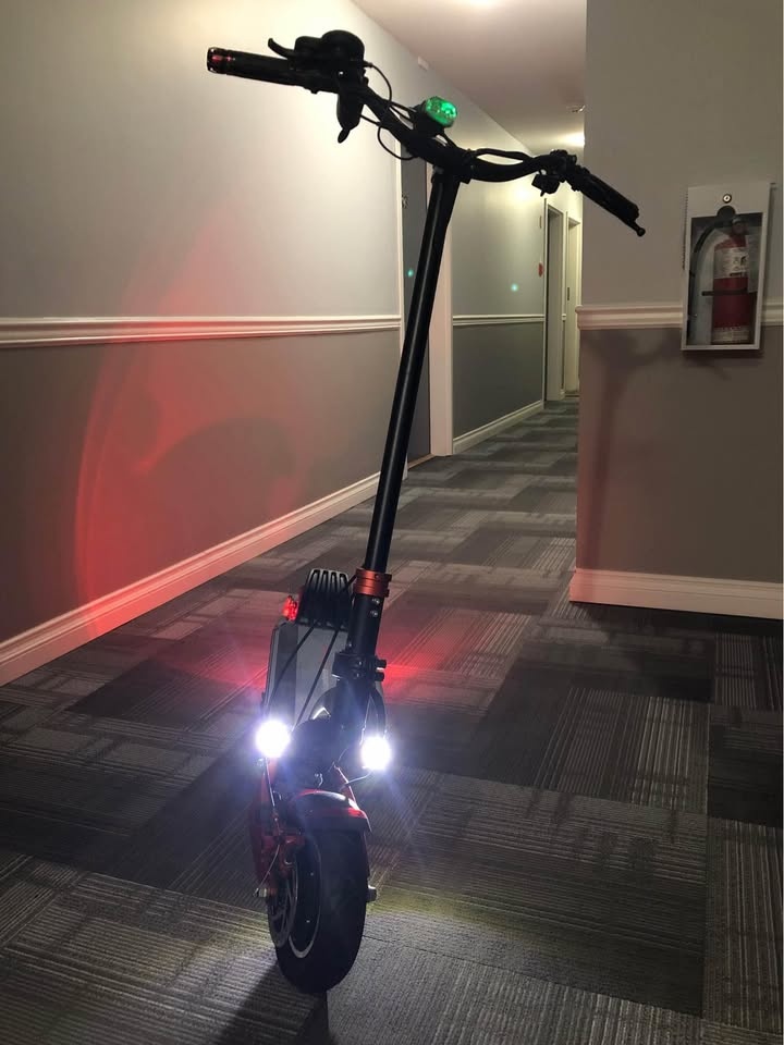 Turbowheel Lightning Electric Scooter - photo 3