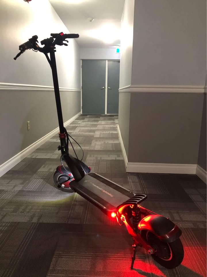 Turbowheel Lightning Electric Scooter - photo 4