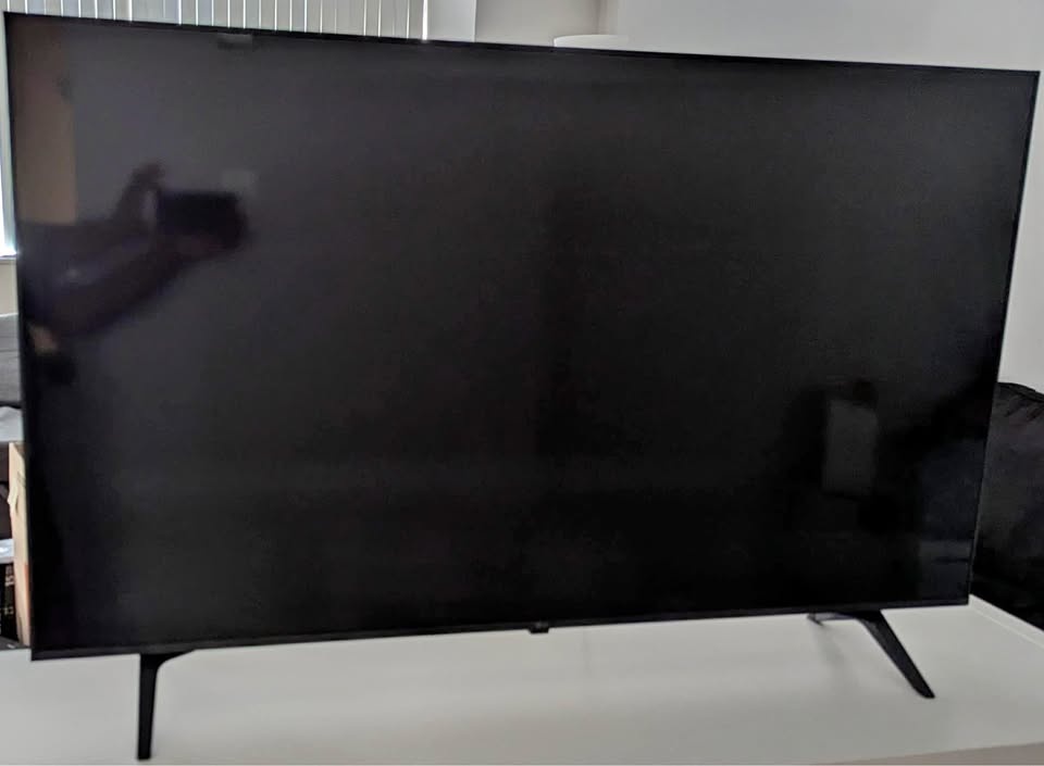 LG 4K UHD smart LED 50’ TV