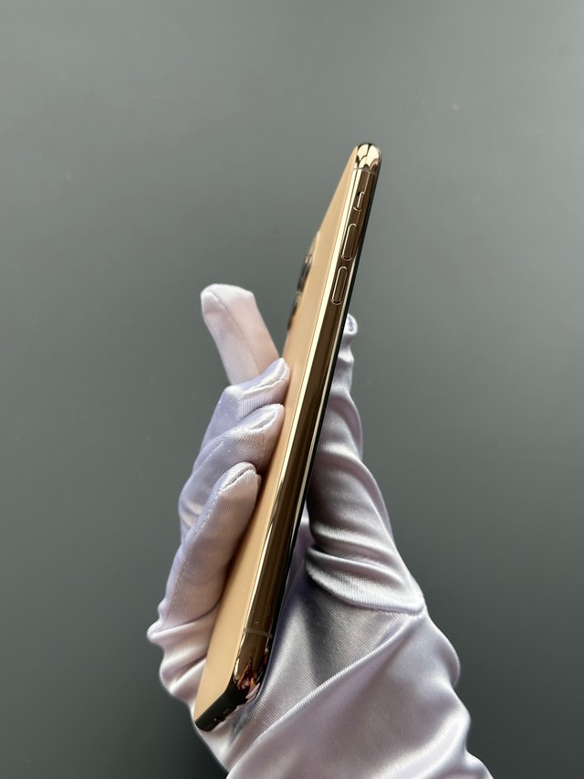 iPhone 11 Pro Max 64gb Gold - photo 3