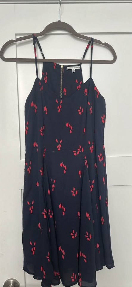 Dresses, all great condition. $20 each - photo 4