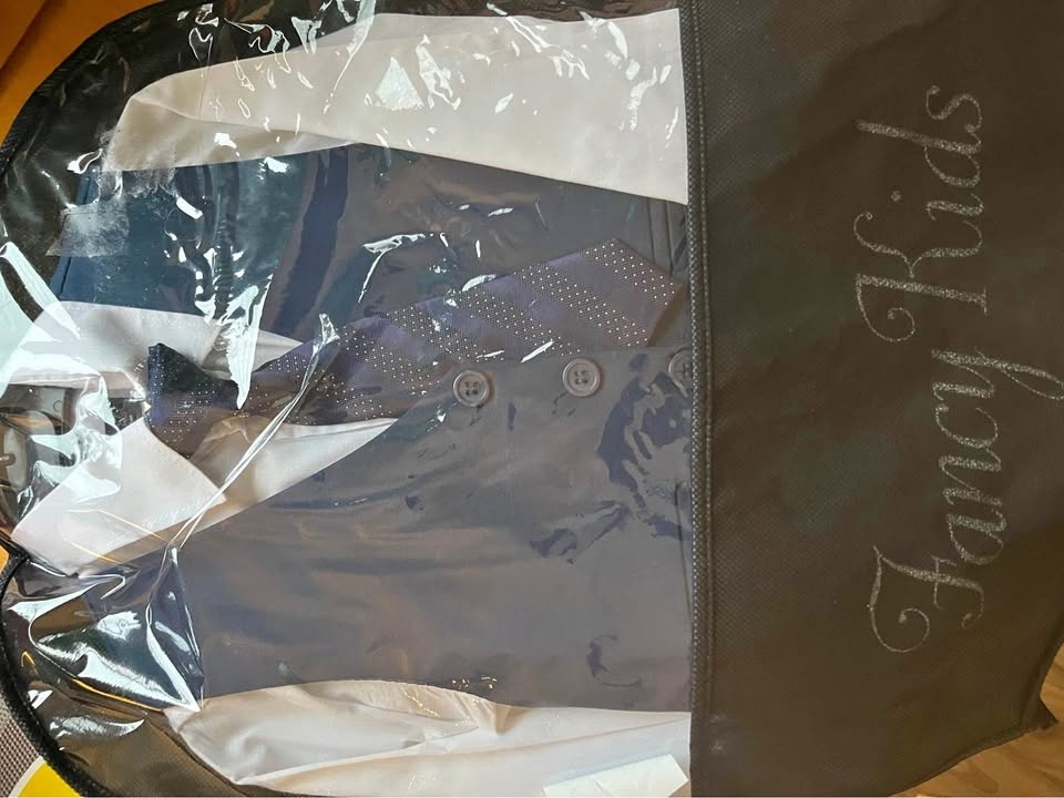 Boys Suit Size 2 Navy Blue