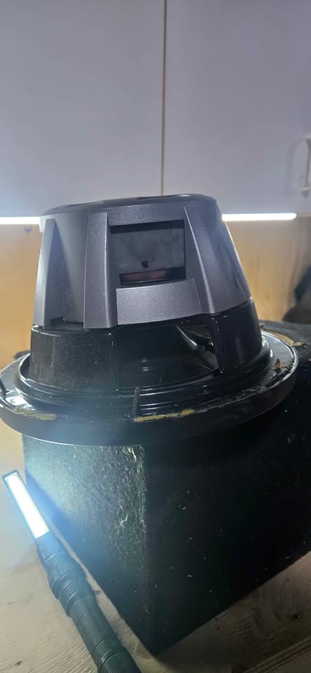 10 inch Pioneer Subwoofer 800W in Vesonik box - photo 5