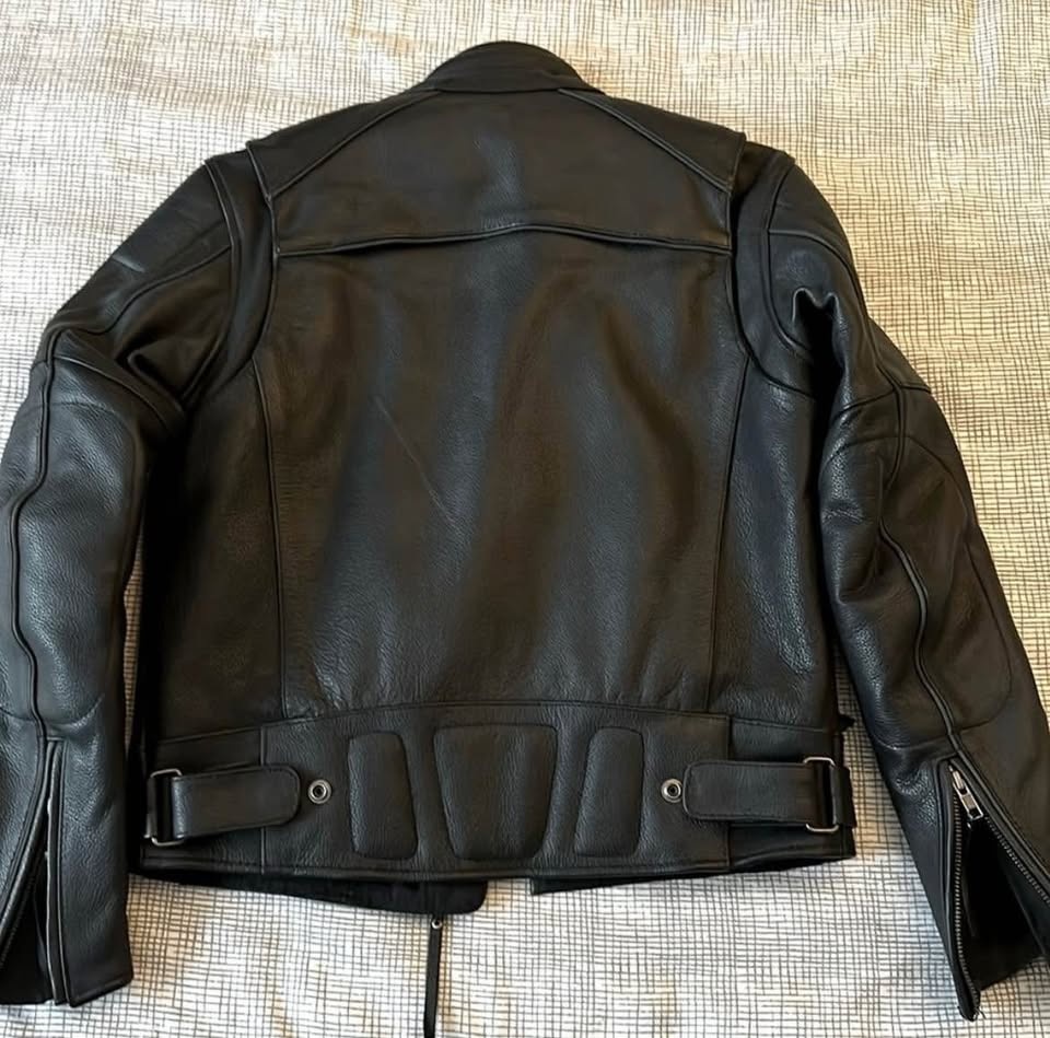 Motorcycle Leather Jacket Size S - photo 2