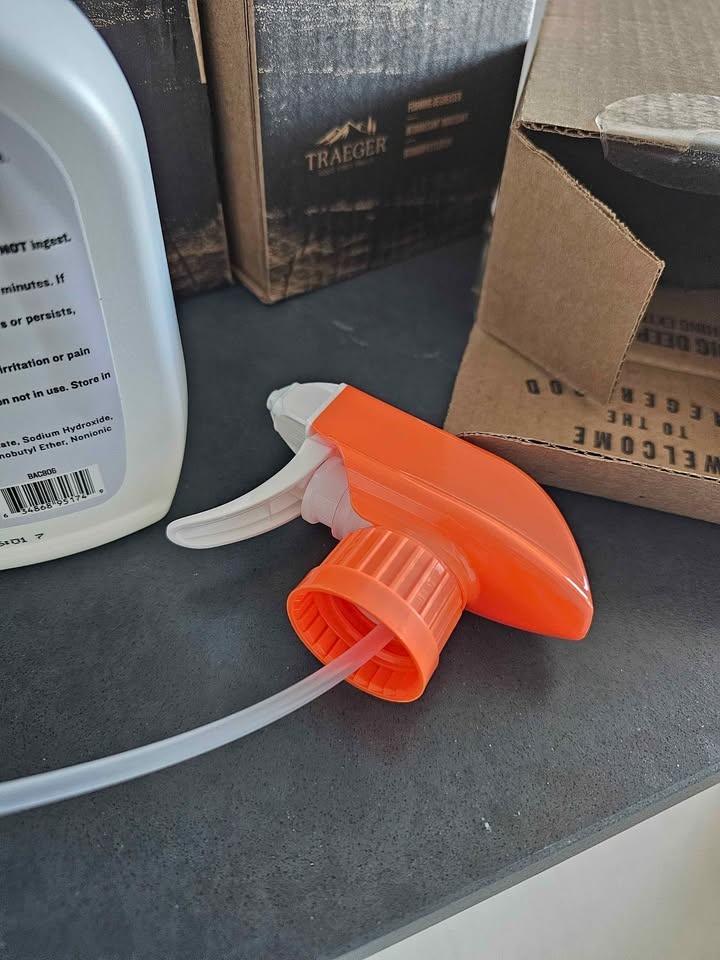 Foaming Degreaser - Removes Grime, Grease and Oils - photo 4