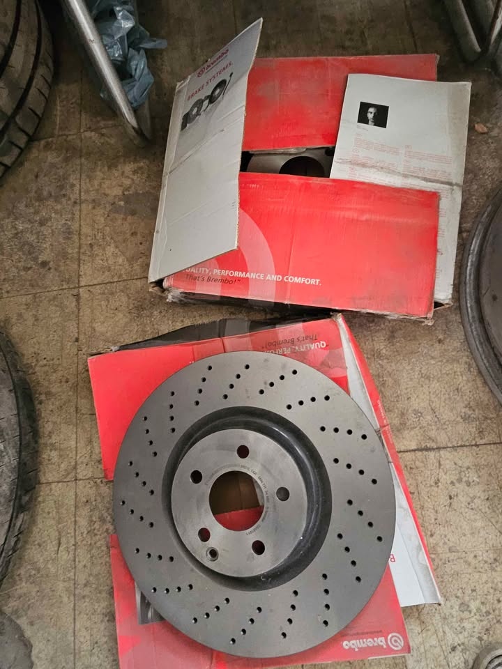 MERCEDES BENZ AMG FRONT ROTORS BREMBO - photo 2
