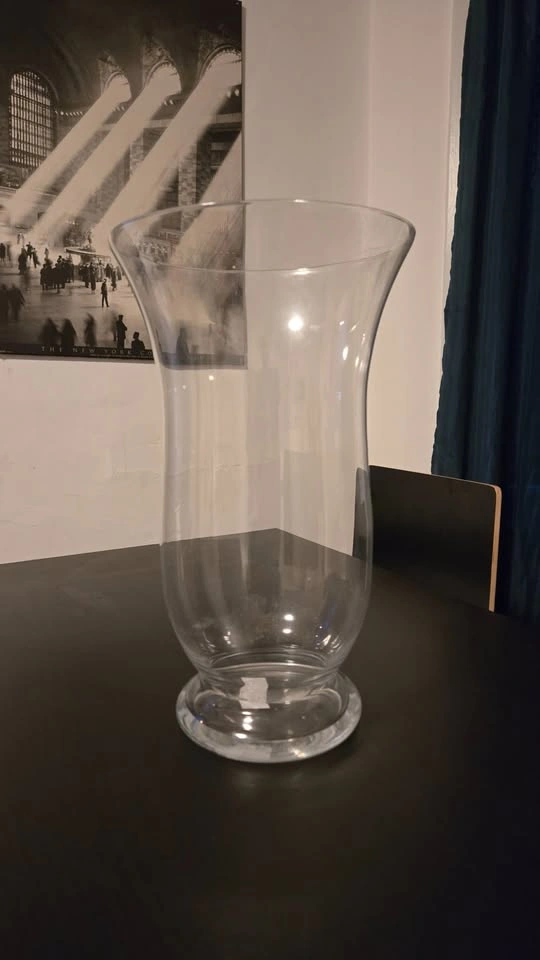 Large Glass Vase & Decorative Stones - photo 2