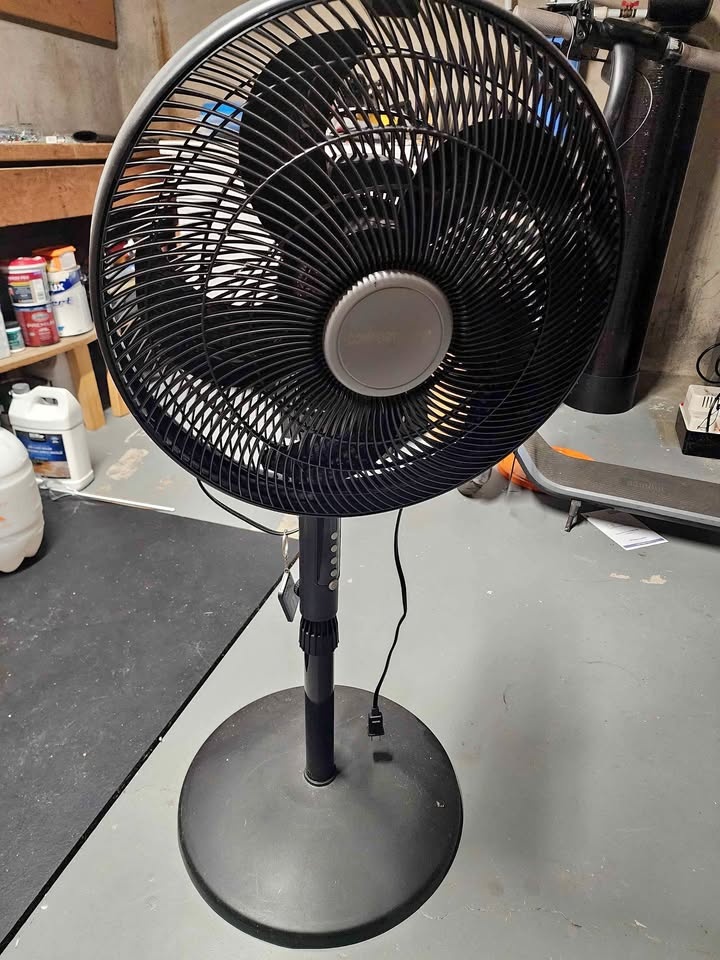 Floor Stand Fan with Remote