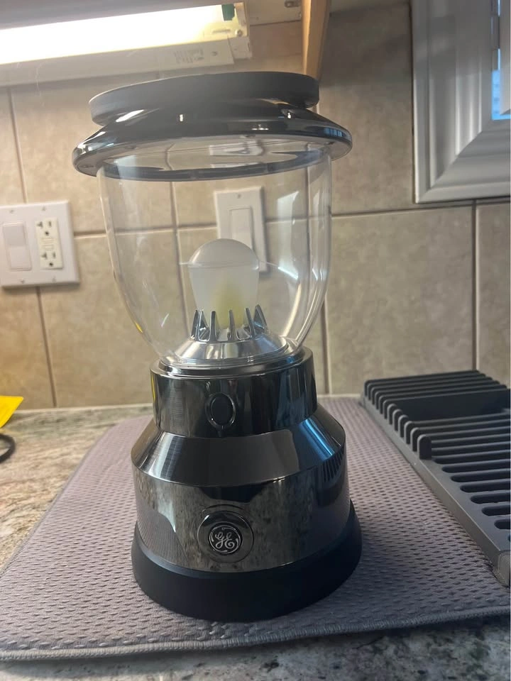 GE D Battery Powered Camping Lantern - photo 2