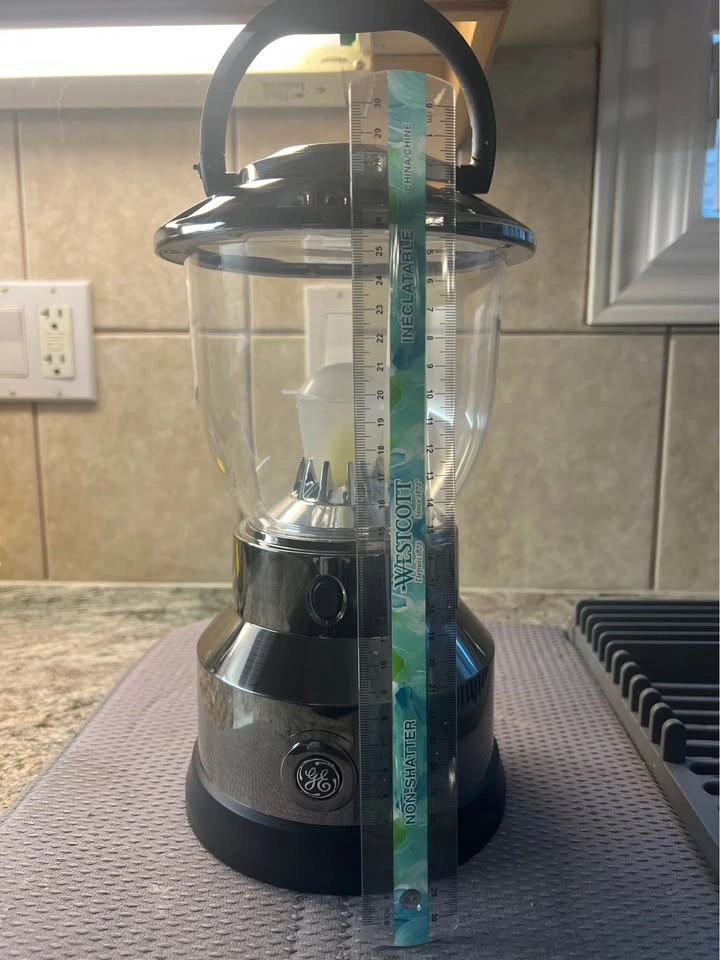 GE D Battery Powered Camping Lantern - photo 3