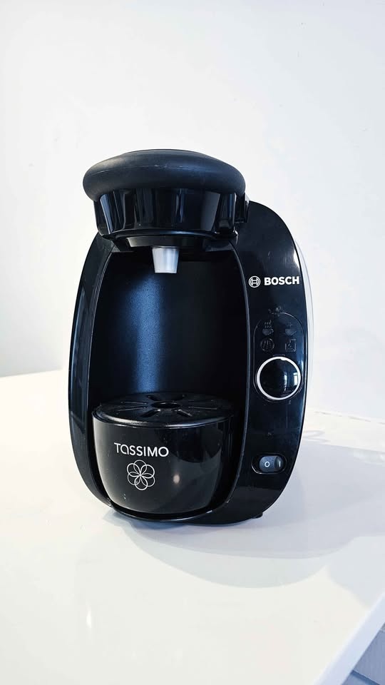 Bosch Tassimo T20 Coffee & Espresso Maker - photo 2