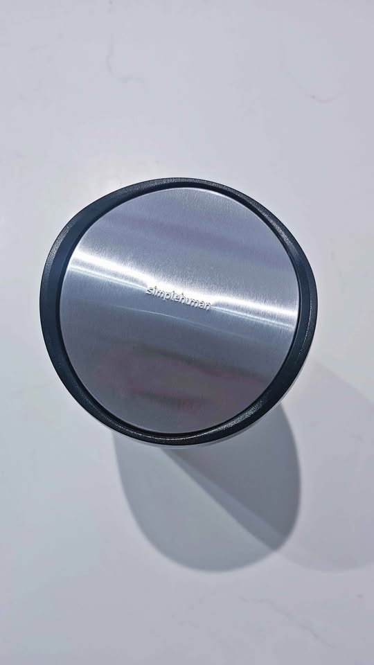 Simplehuman 1.5L Mini Swing Lid Can - Silver/Black (Discontinued - photo 4