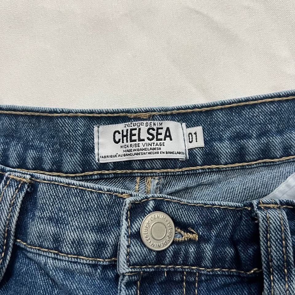 Refuge Denim Chelsea Shorts - photo 3