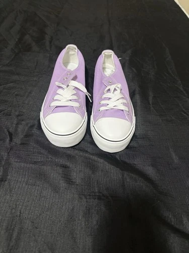Women's Canvas Sneakers Size 9 Low Top - Stylish & Comfortable - photo 2