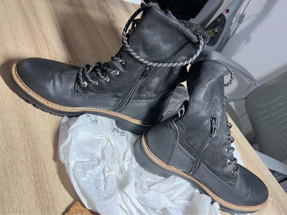 Women's Inside Zip Thermal Waterproof Boots Sz 7.5 - photo 2