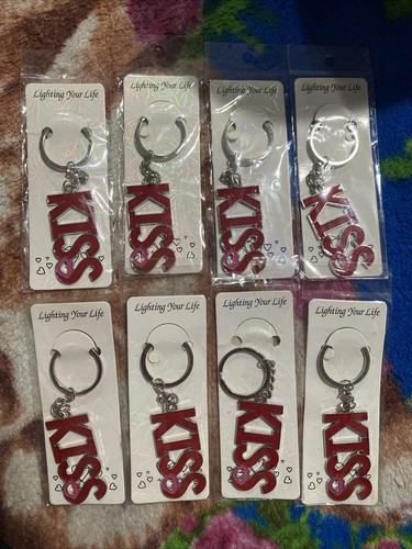 Metal Keychain - Red Kiss