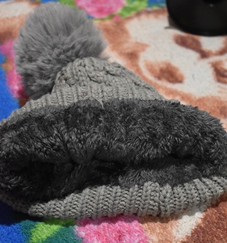 Women's Fur Lined Hat with Pompom - One Size - photo 4