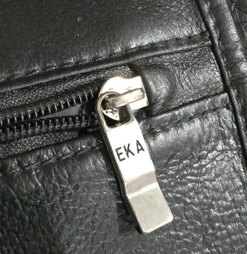 Vintage EKA Black Leather Shoulder Bag - Unisex - photo 3