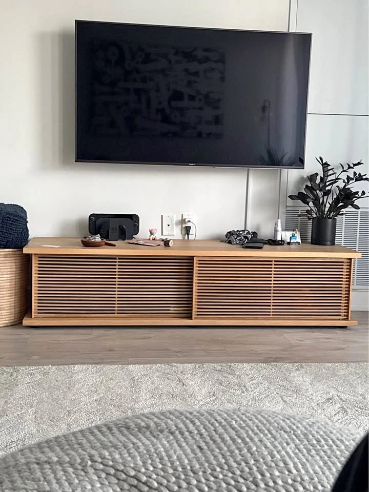 EQ3 Oak Slatted Media Console / TV Stand