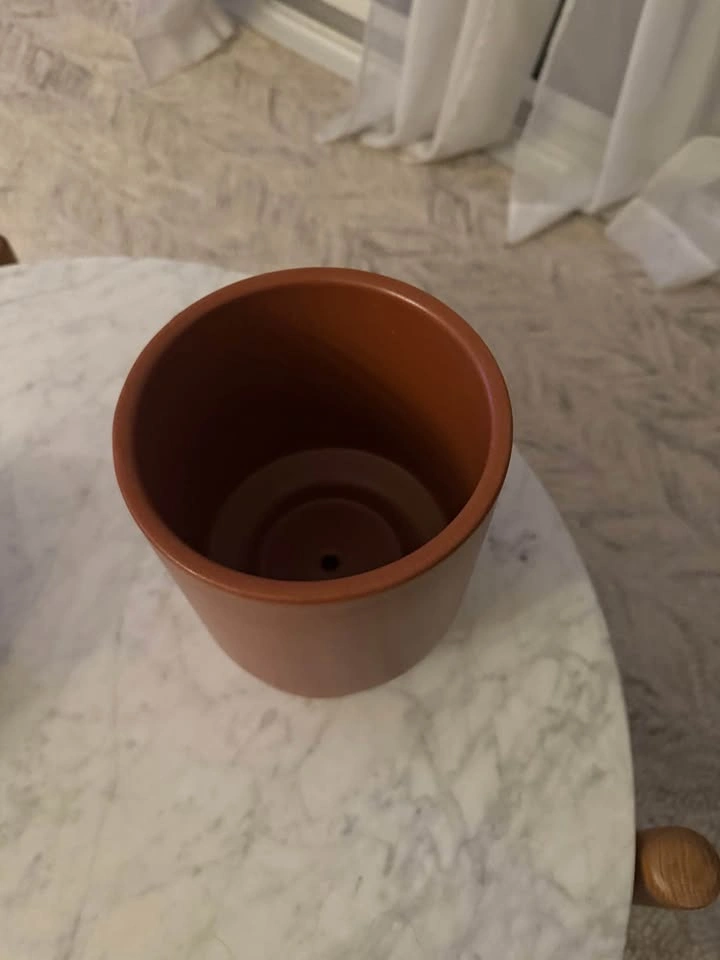 6” Modern Terracotta Planter with Saucer - photo 2