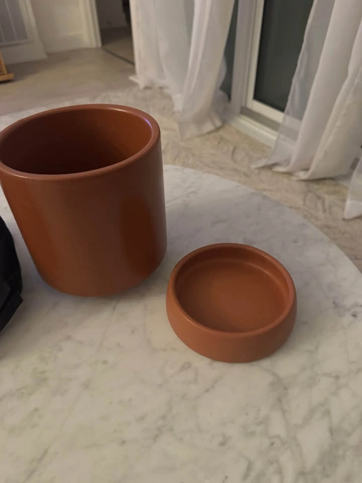 6” Modern Terracotta Planter with Saucer - photo 3