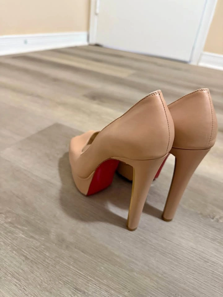 Christian Louboutin Lady