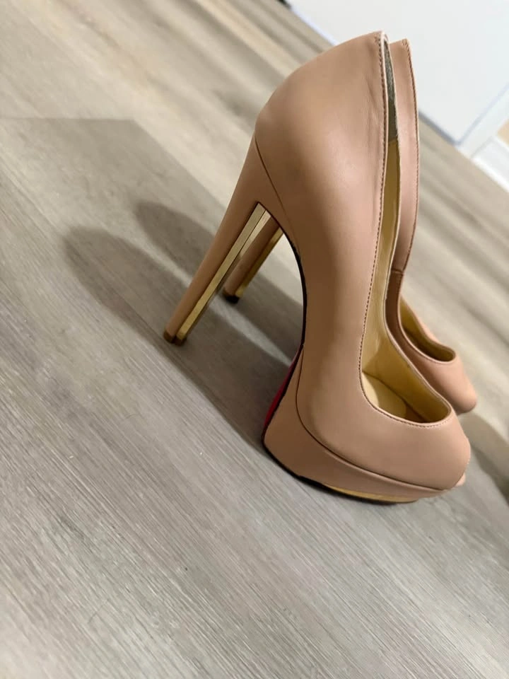 Christian Louboutin Lady - photo 2