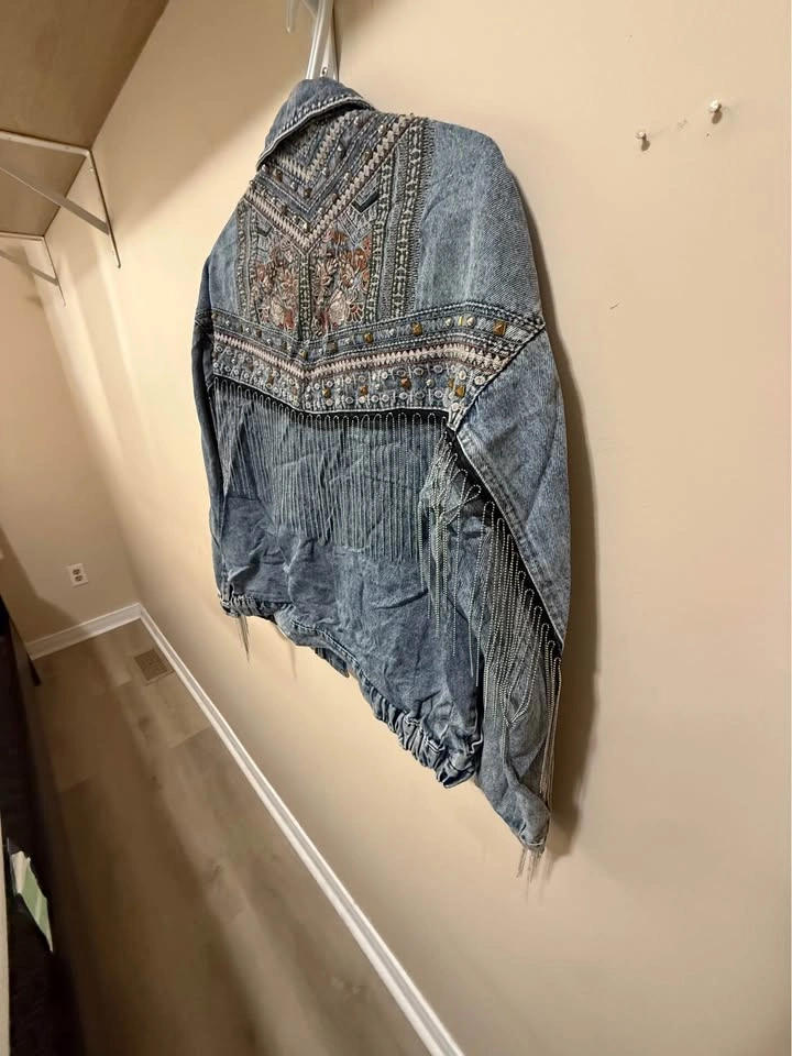 Boho Embroidered Denim Jacket size 38 - photo 4