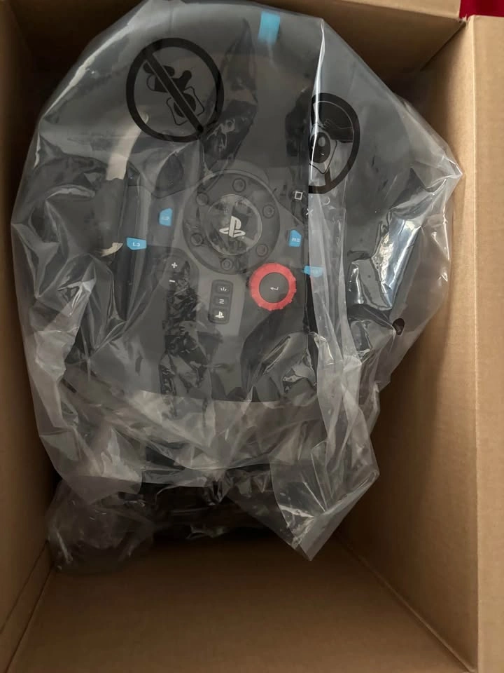 G29 Driving Force Steering Wheel & Pedals - photo 4