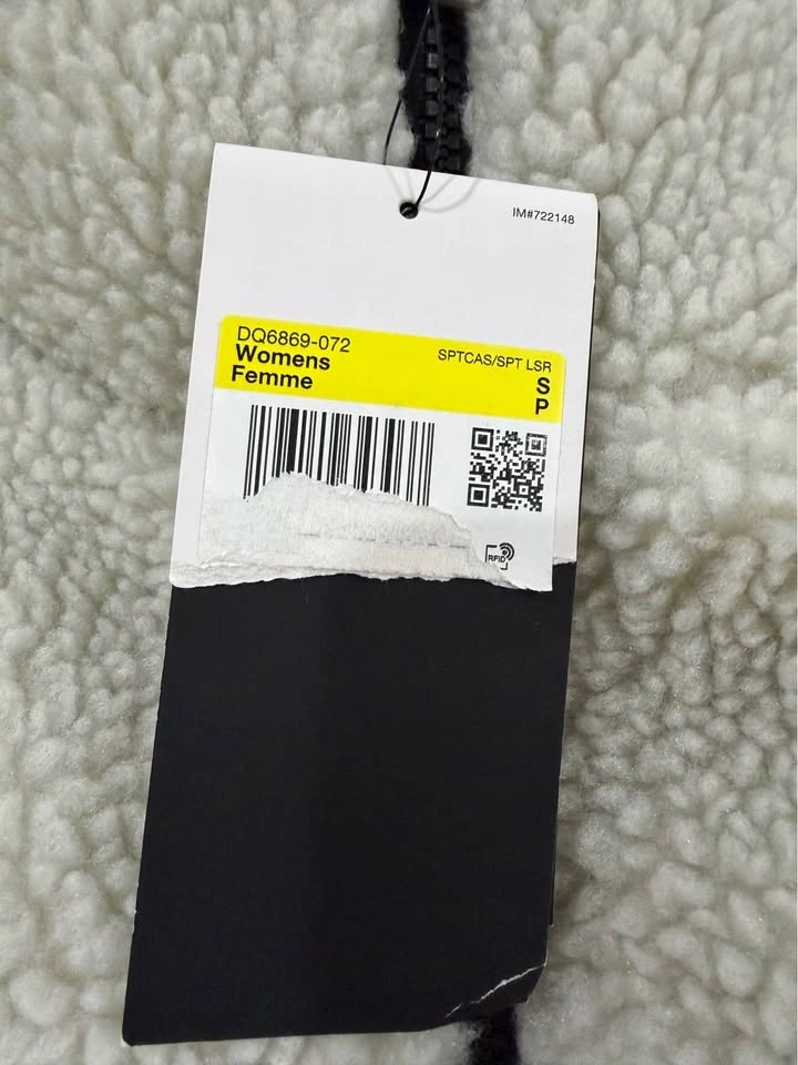 Women’s Nike Jacket - photo 3