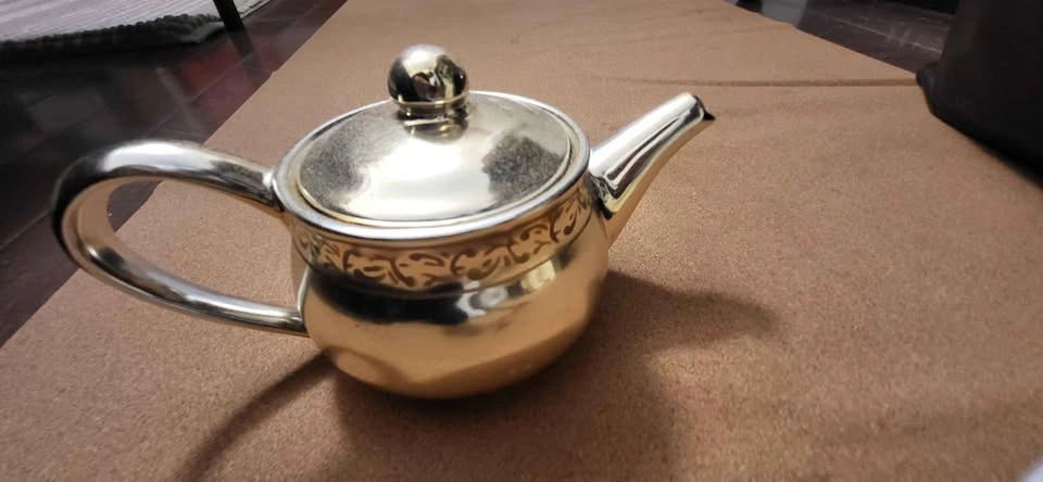 Golden teapot - photo 3