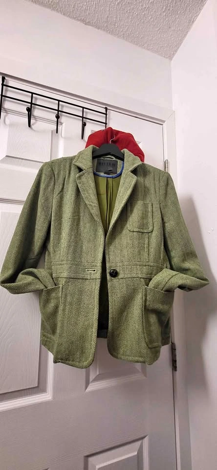 Green checkered jacket, Women's M