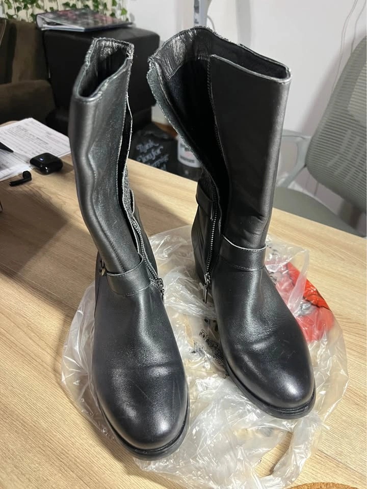 Women's Genuine Leather Boots Size 8.5 - photo 2