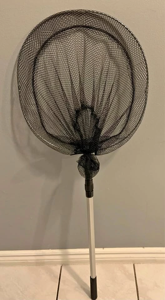 Telescopic pond net