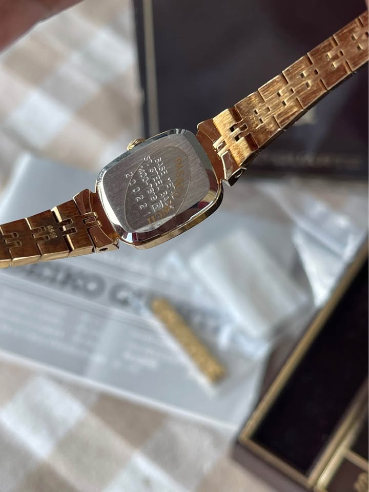 Vintage Seiko Ladies Watch - photo 3
