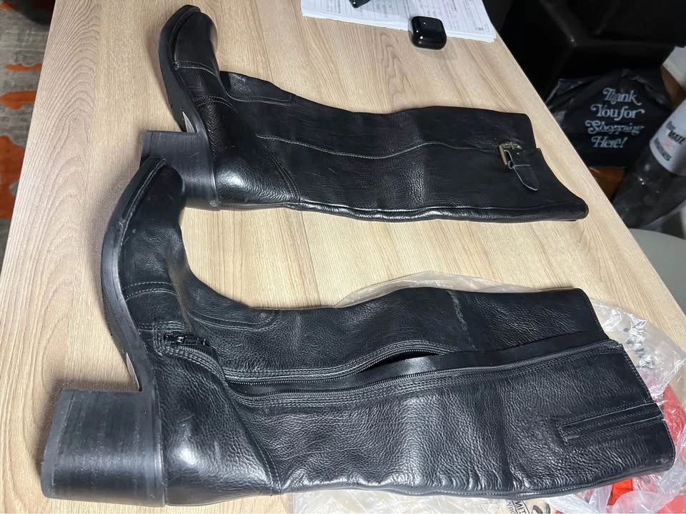 Women's Clarks Genuine Leather Boots Size 8 - photo 3