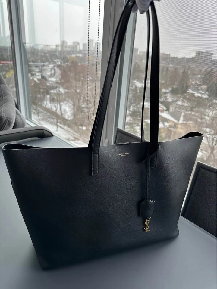 Saint Laurent East West Shopping Tote - photo 2