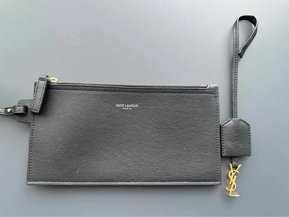 Saint Laurent East West Shopping Tote - photo 5