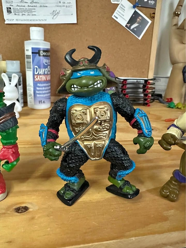 Vintage Samurai Leonardo - 1990 Ninja Turtle Action Figure