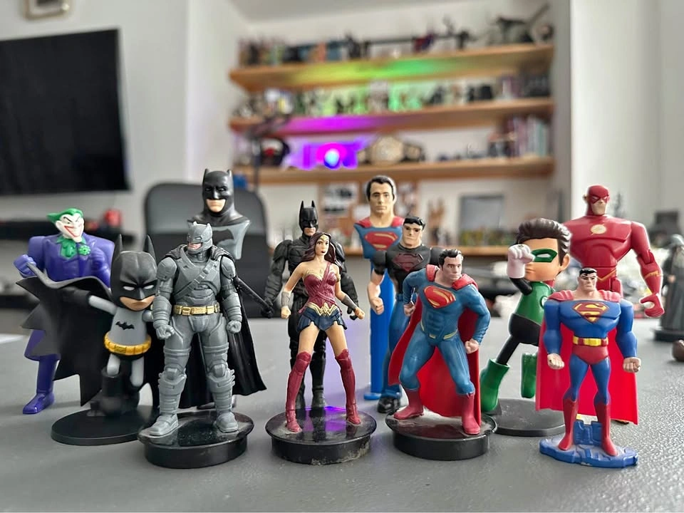 Lot of DC Mini Figures & Collectibles