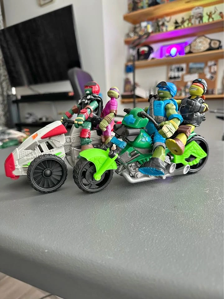 Ninja Turtles Motorcycle Set - TMNT Figures & Vehicles