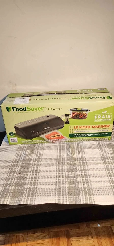 FoodSaver Vacuum Sealing System Starter Kit