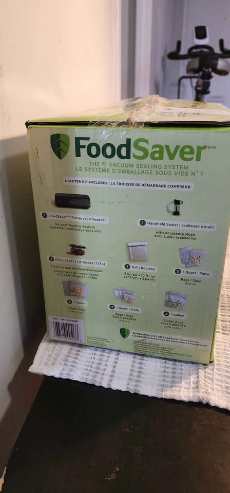 FoodSaver Vacuum Sealing System Starter Kit - photo 2