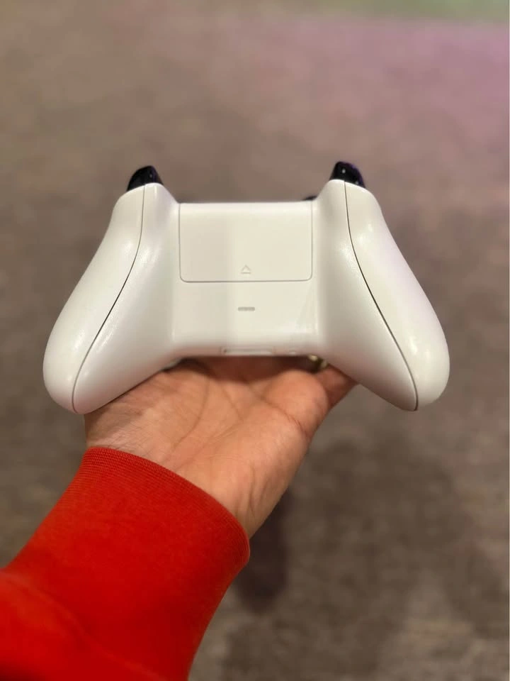 XBOX One S 500GB + 2 Controllers + Games - photo 5