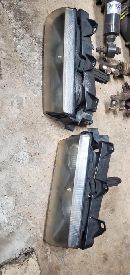 BMW E36 Sedan Headlights